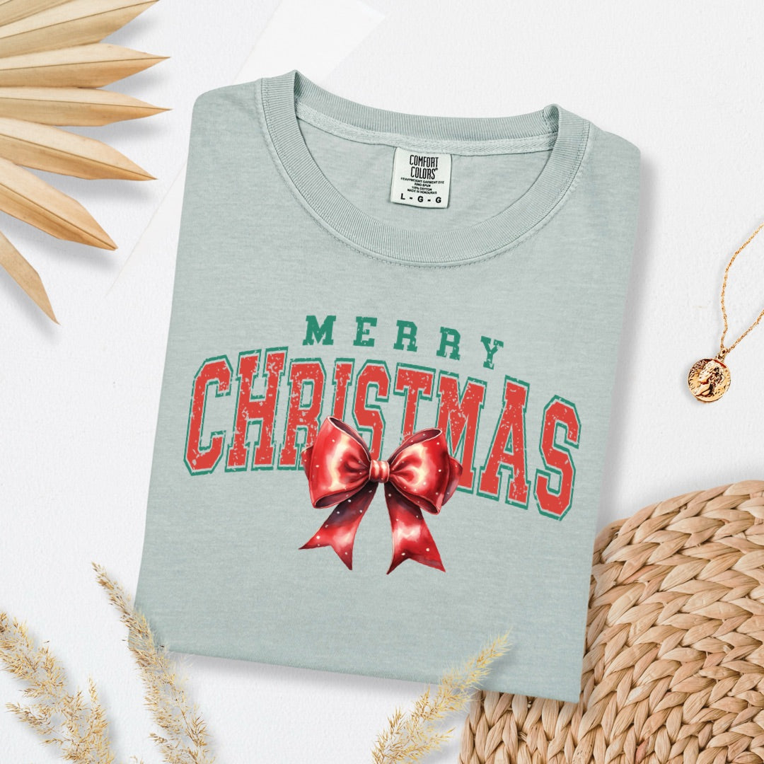 Merry Christmas With Red Bow Graphic Tee