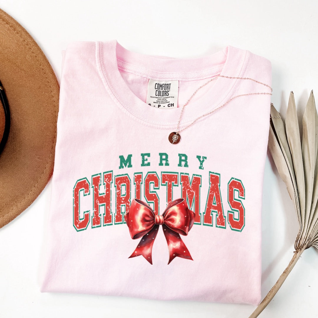 Merry Christmas With Red Bow Graphic Tee