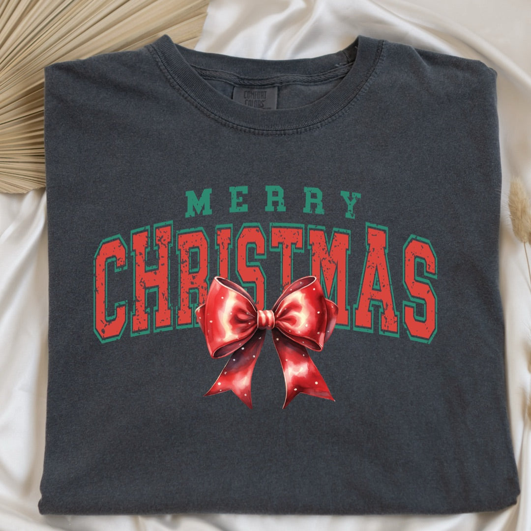 Merry Christmas With Red Bow Graphic Tee