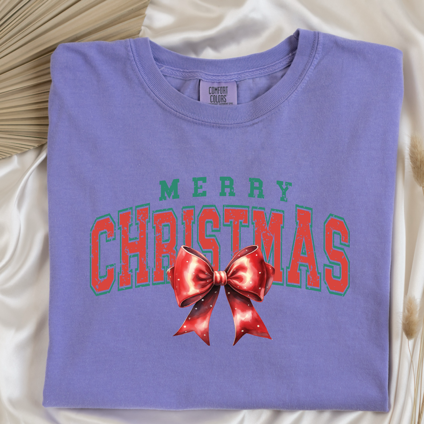 Merry Christmas With Red Bow Graphic Tee