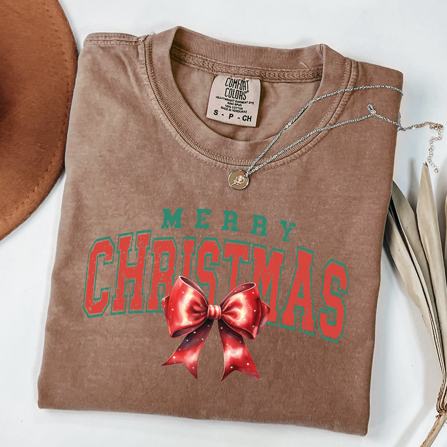 Merry Christmas With Red Bow Graphic Tee