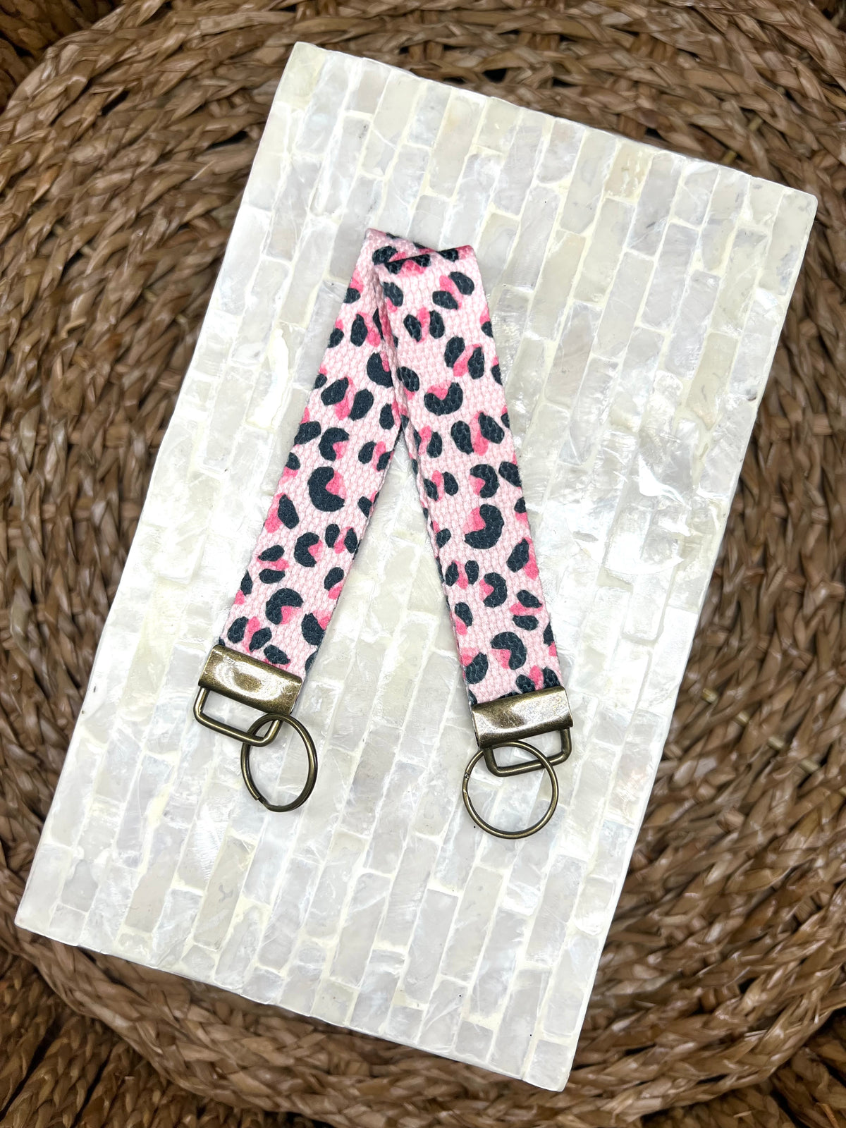 Bubblegum Cheetah Keychain Wrislet